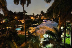 Casa Playa: Lux 6BR Waterfront-5 min walk to Beach